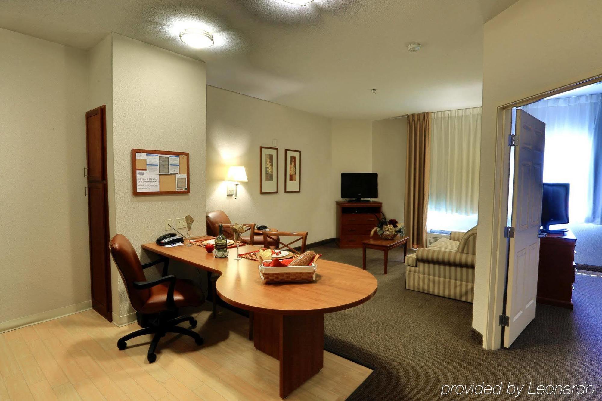 แคนเดิ้ลวูด สวีท พลาโน อีสต์ Hotel ภายนอก รูปภาพ