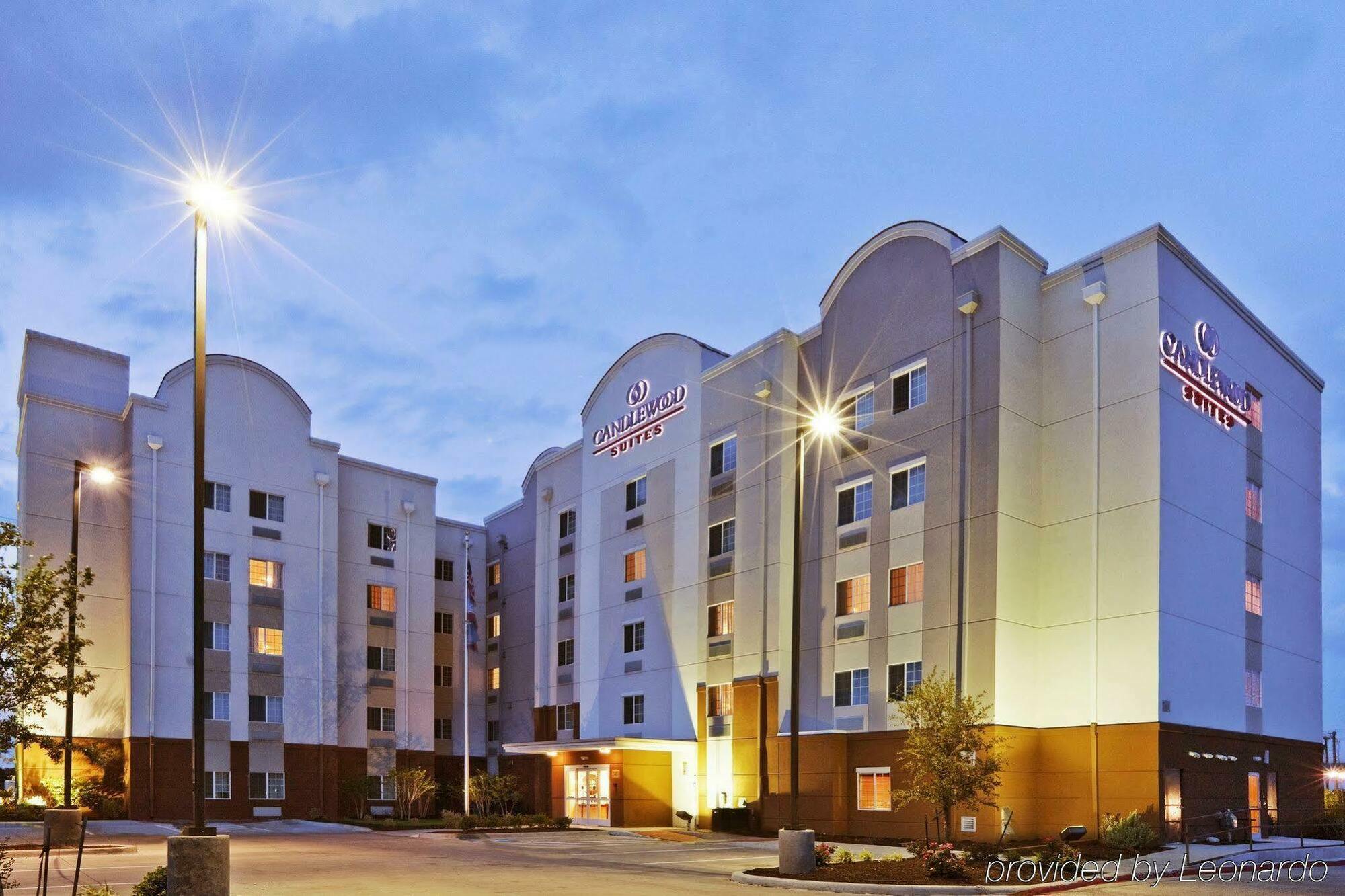 แคนเดิ้ลวูด สวีท พลาโน อีสต์ Hotel ภายนอก รูปภาพ